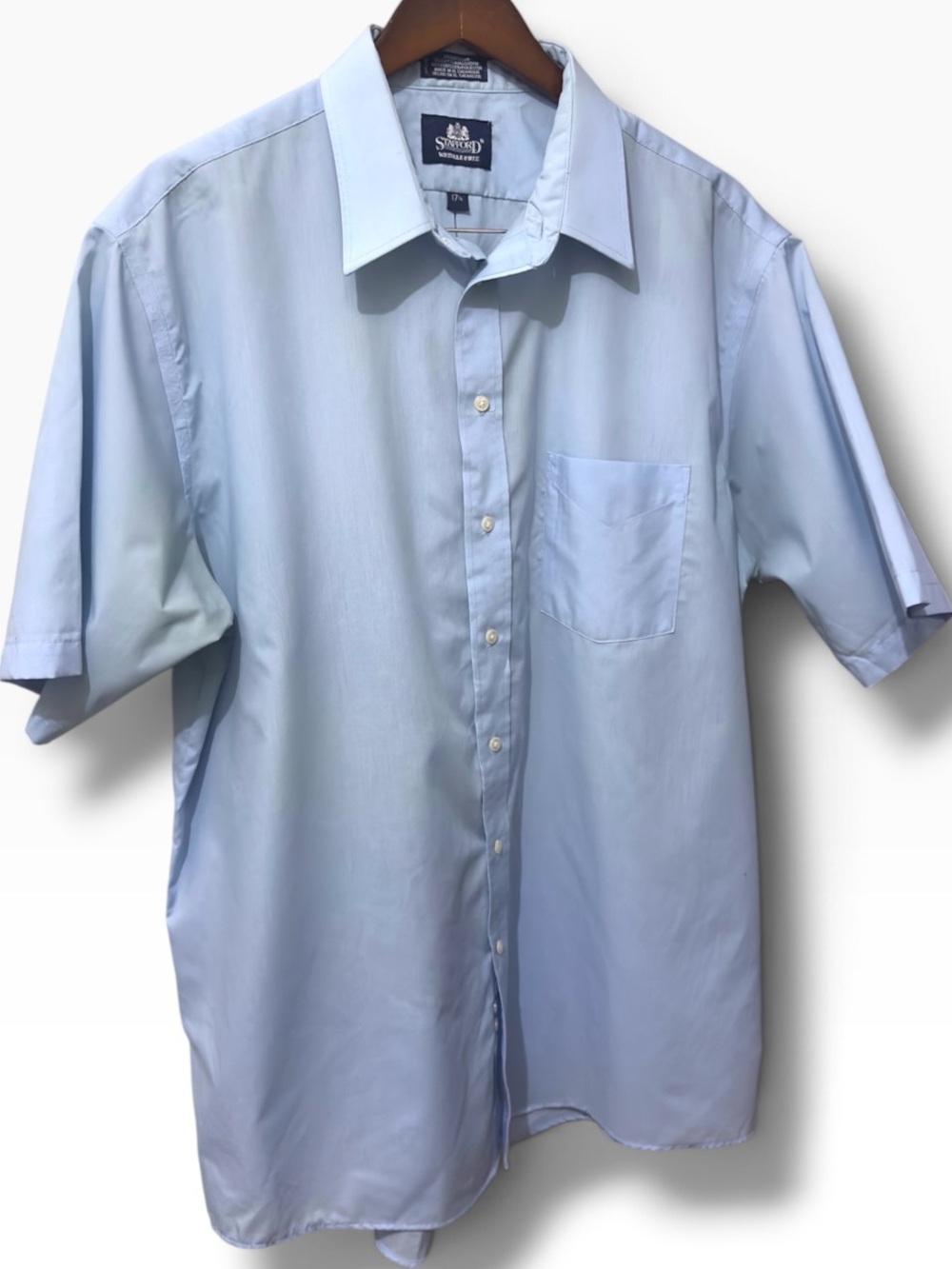 Stafford | EUC Wrinkle-Free Light Blue Short Sleeve Dress Shirt (Size 17.5)